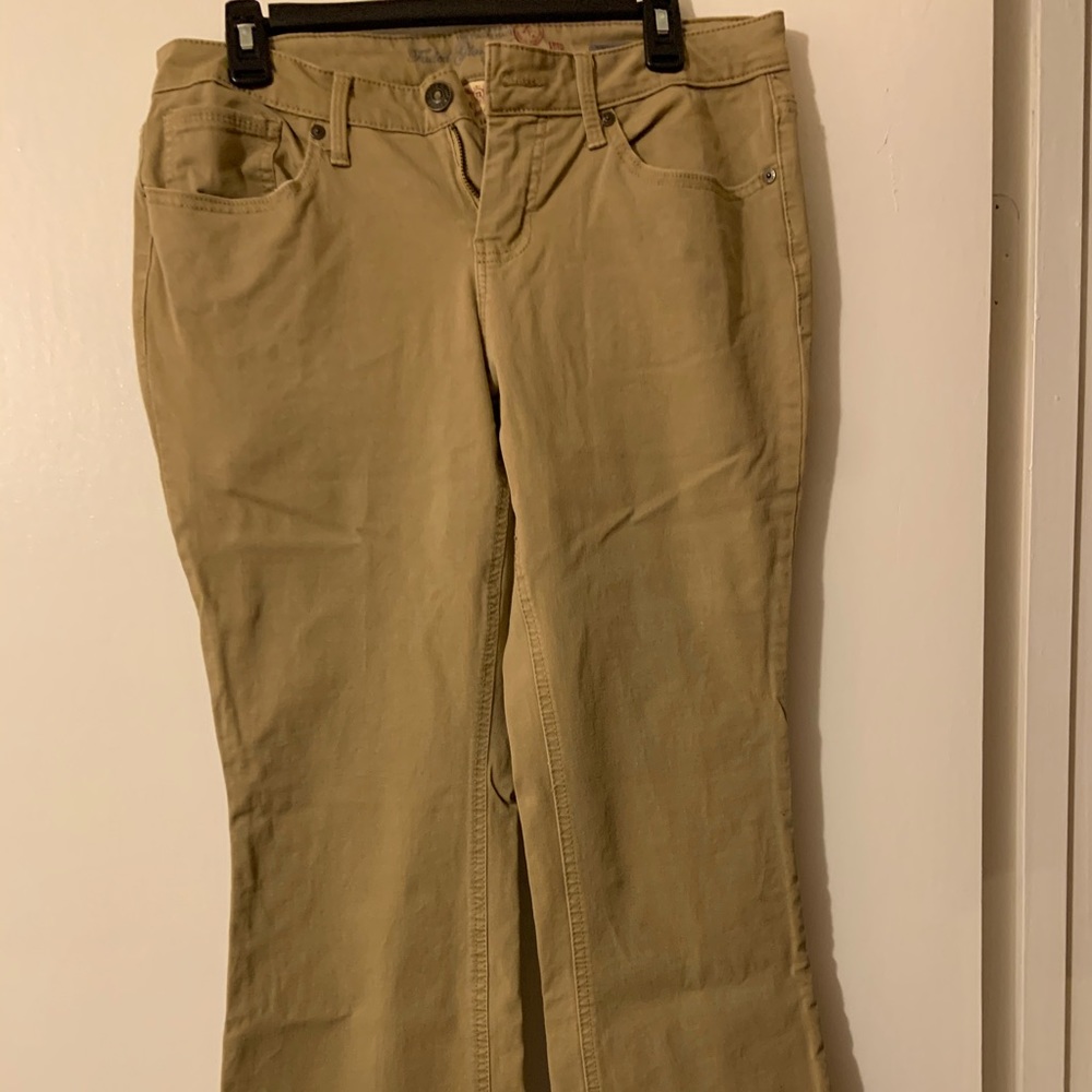 Khaki pants